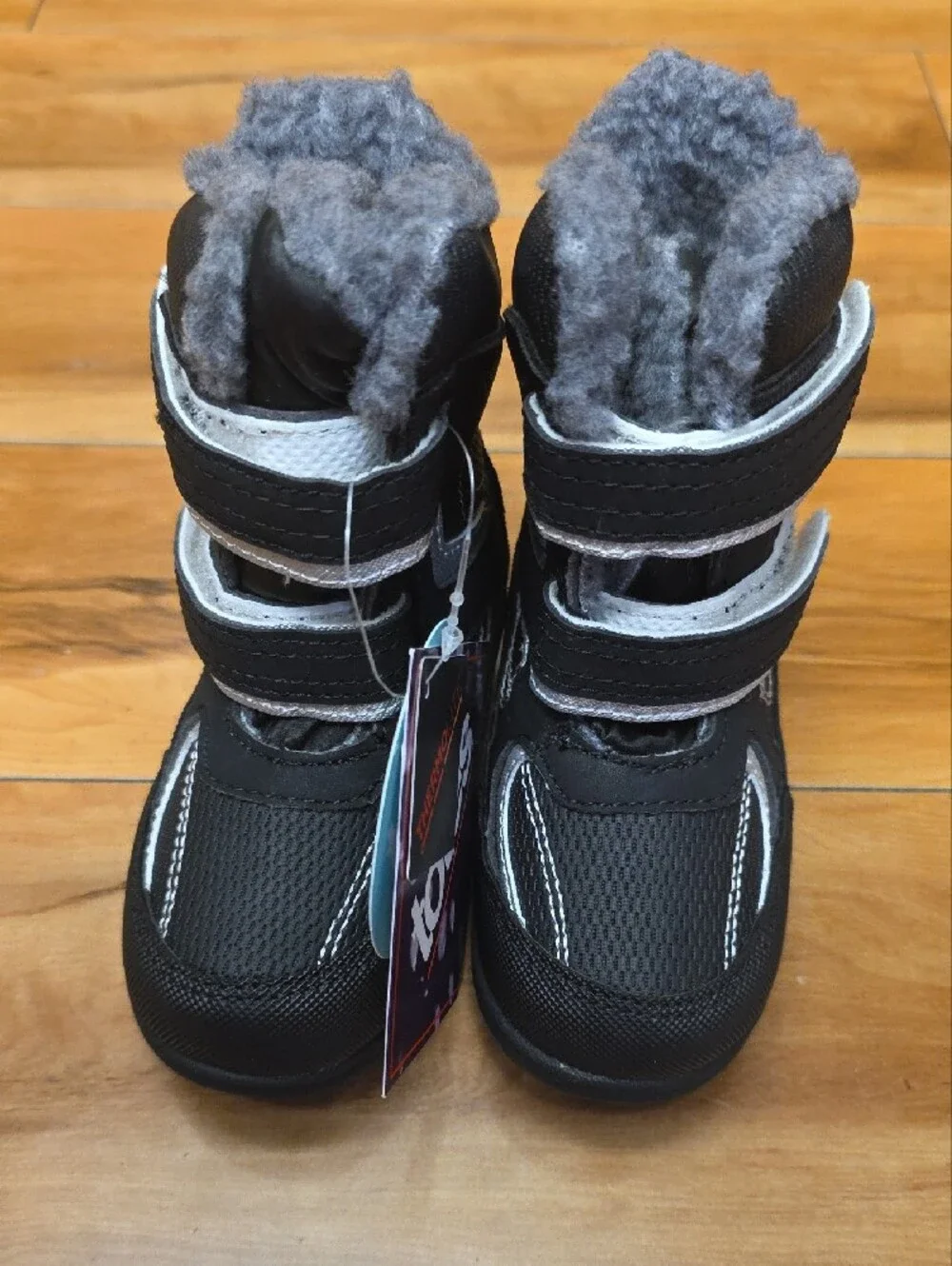 NEW Totes Tayton Waterproof Insulated Flat Heel Winter Outdoor Boots Sz 7T